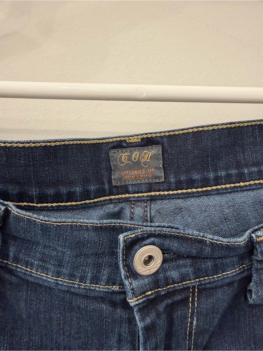 Citizens of Humanity Low Rise Straight Leg Ava Jean Dark Wash, Size 28 - Picture 4 of 7